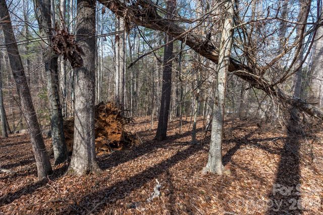 3100 Icenhour Place, Lenoir, NC 28645