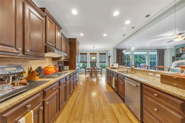 616 Parkview Drive, Canton, GA 30114