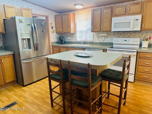 396 Red Oak Drive SW, Shallotte, NC 28470