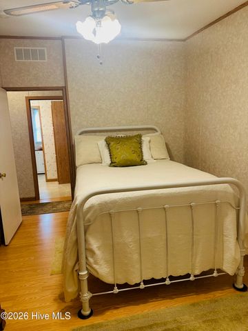 396 Red Oak Drive SW, Shallotte, NC 28470