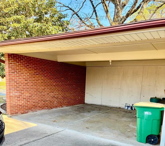 10219 Ronald Drive, Little Rock, AR 72205