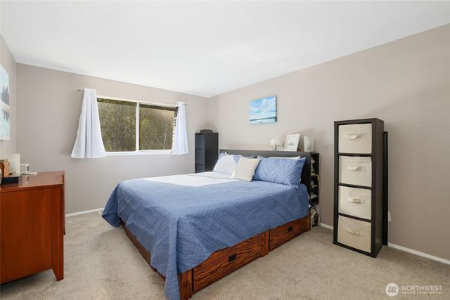 13701 SE 275th Place, Kent, WA 98042