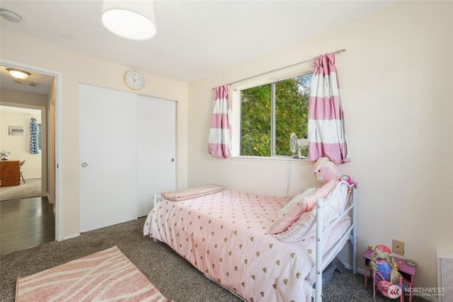 13701 SE 275th Place, Kent, WA 98042