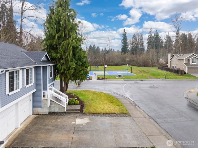 13701 SE 275th Place, Kent, WA 98042