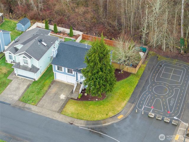 13701 SE 275th Place, Kent, WA 98042
