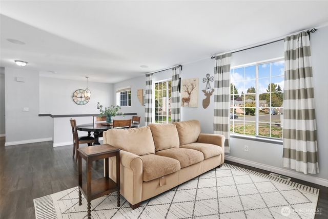 13701 SE 275th Place, Kent, WA 98042