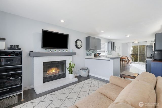 13701 SE 275th Place, Kent, WA 98042