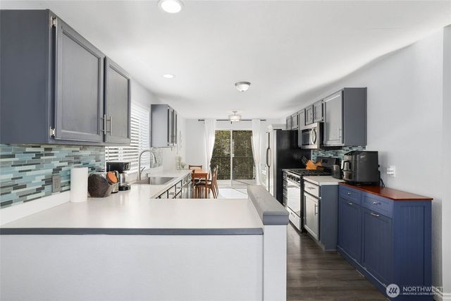 13701 SE 275th Place, Kent, WA 98042