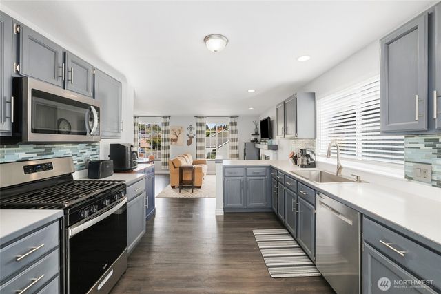 13701 SE 275th Place, Kent, WA 98042