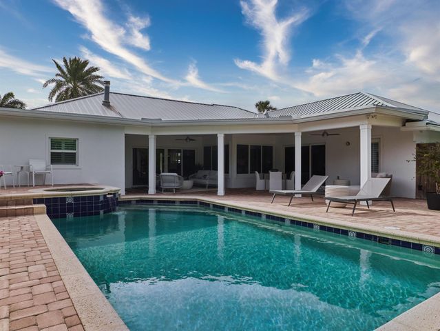 105 Olympus Circle, Jupiter, FL 33477