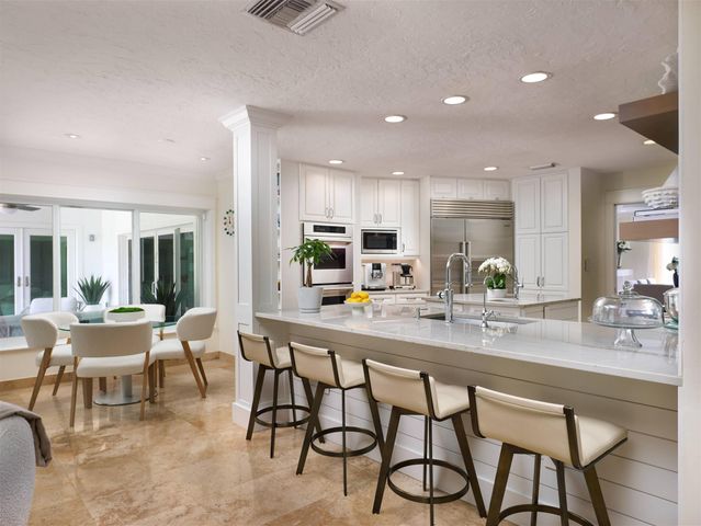 105 Olympus Circle, Jupiter, FL 33477