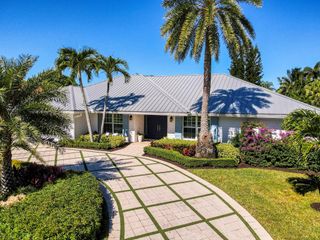 105 Olympus Circle, Jupiter, FL 33477