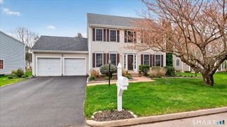 114 Fox Hollow 114, Avon, CT 06001