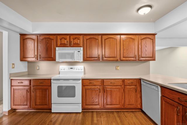11971 Fairview Drive, Sterling Heights, MI 48312