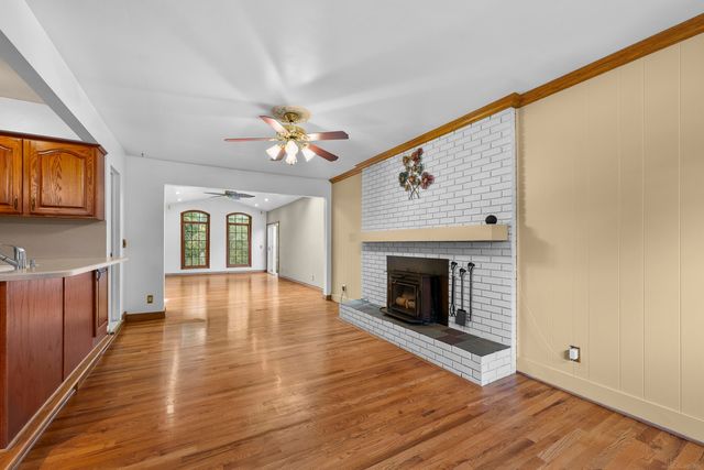 11971 Fairview Drive, Sterling Heights, MI 48312