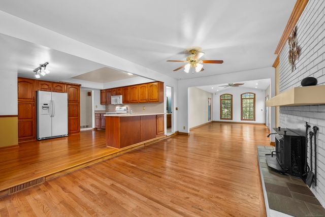 11971 Fairview Drive, Sterling Heights, MI 48312