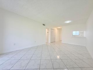 6106 Forest Hill Boulevard 204, West Palm Beach, FL 33415