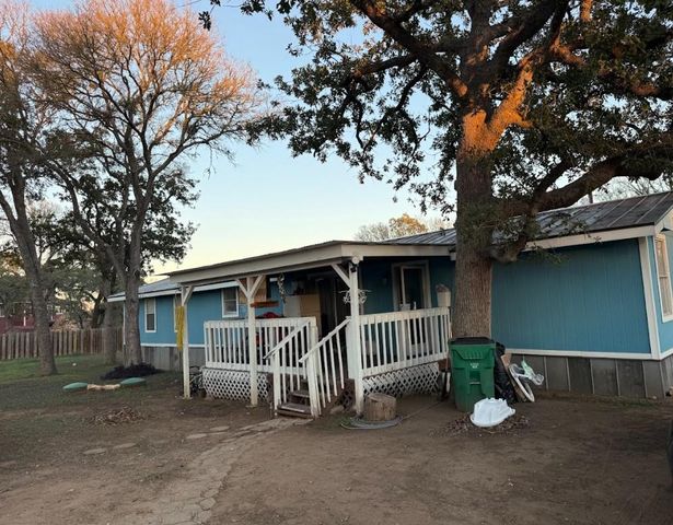 176 Pearson RD, Dale, TX 78616