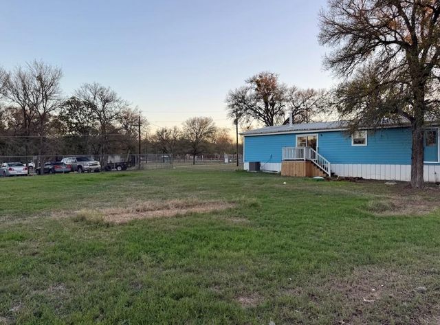 176 Pearson RD, Dale, TX 78616