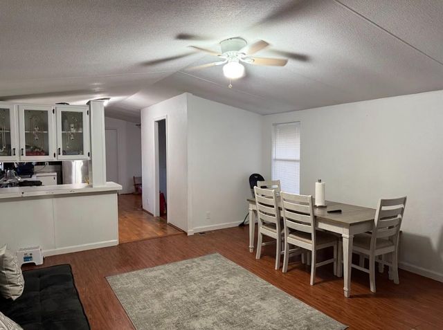 176 Pearson RD, Dale, TX 78616