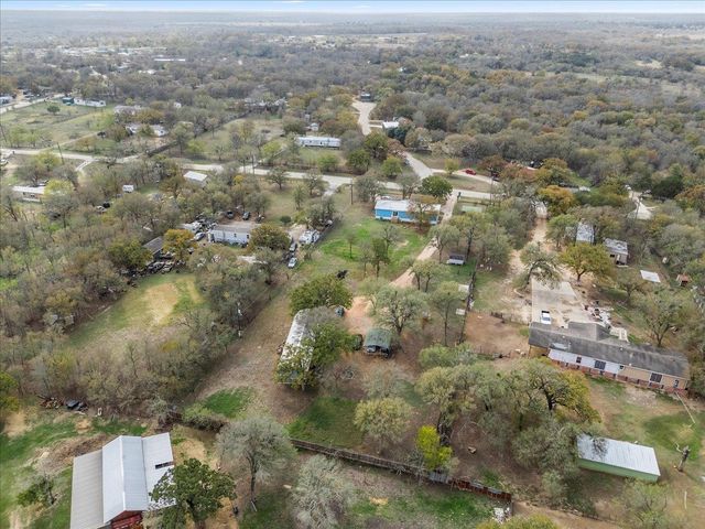 176 Pearson RD, Dale, TX 78616