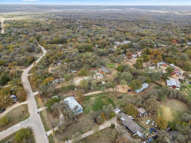 176 Pearson RD, Dale, TX 78616