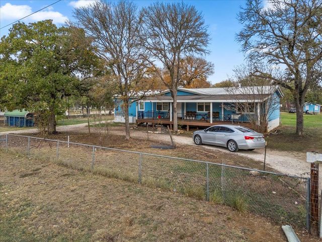 176 Pearson RD, Dale, TX 78616