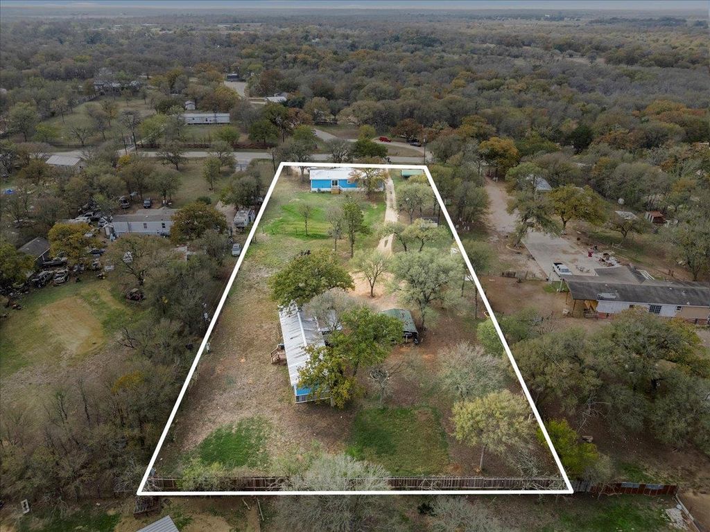 176 Pearson RD, Dale, TX 78616