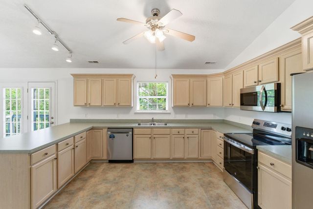 213 Woodfield Way, Nicholasville, KY 40356