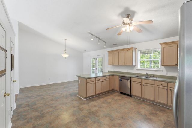 213 Woodfield Way, Nicholasville, KY 40356
