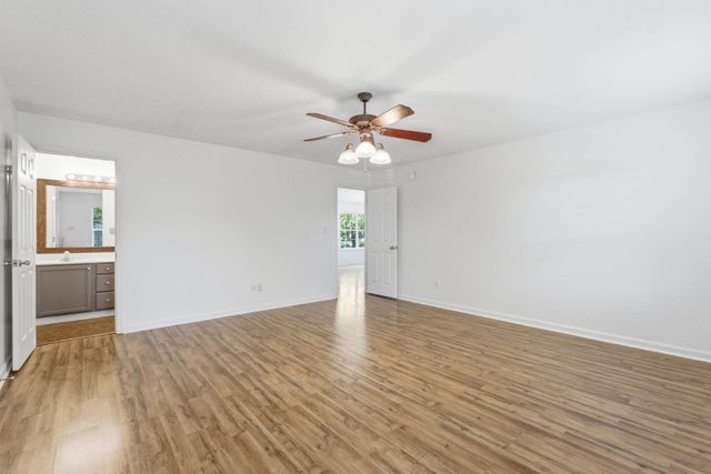213 Woodfield Way, Nicholasville, KY 40356