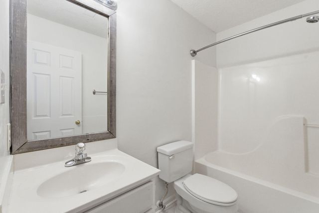 213 Woodfield Way, Nicholasville, KY 40356
