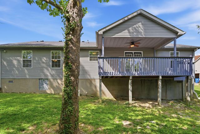 213 Woodfield Way, Nicholasville, KY 40356