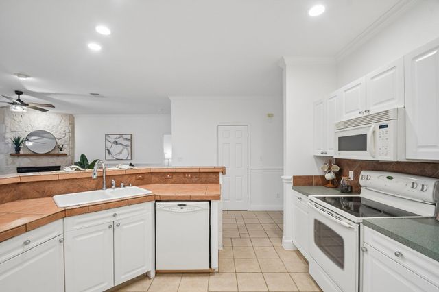 20609 Bridal Path RD, Lago Vista, TX 78645