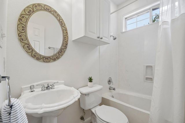 20609 Bridal Path RD, Lago Vista, TX 78645