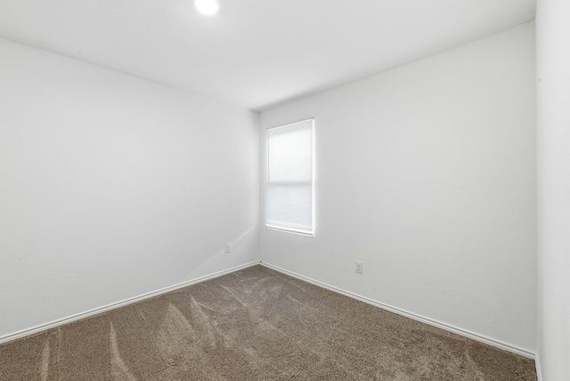 1052 W Shutter Way, Kerrville, TX 78028