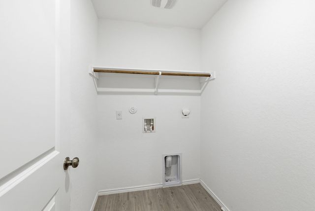 1052 W Shutter Way, Kerrville, TX 78028