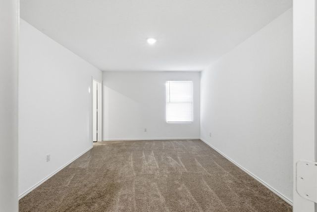 1052 W Shutter Way, Kerrville, TX 78028