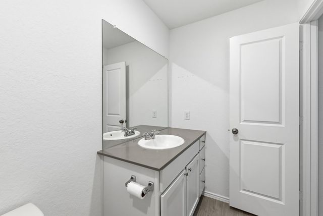 1052 W Shutter Way, Kerrville, TX 78028