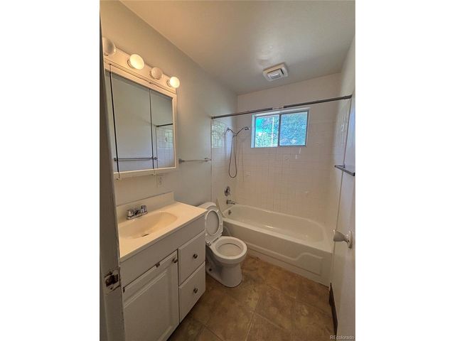 664 W Longview Ave, Littleton, CO 80120