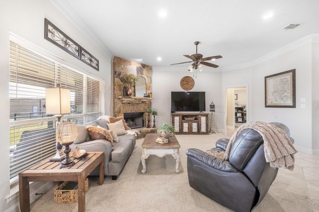 116 Miramar Circle, Weatherford, TX 76085