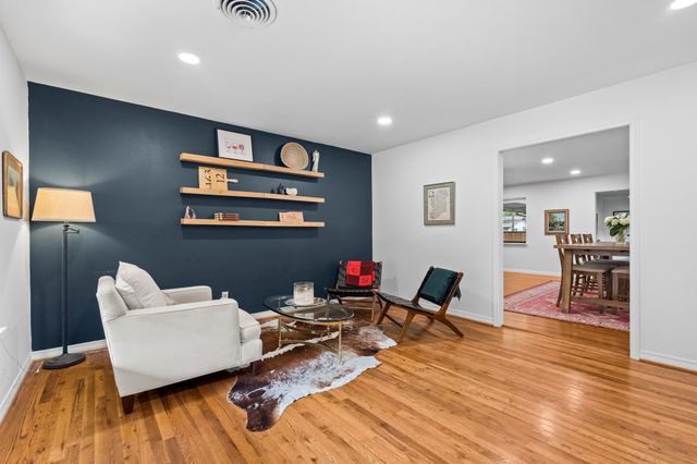 512 King Richard Street, Irving, TX 75061