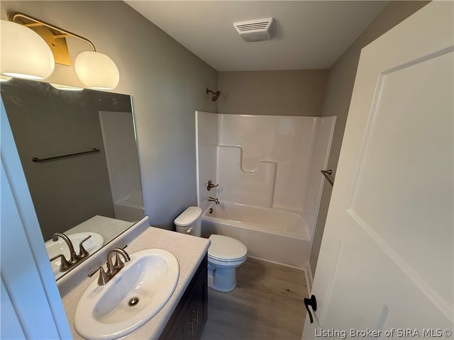 623 Main St, Jeffersonville, IN 47130