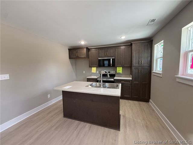 623 Main St, Jeffersonville, IN 47130