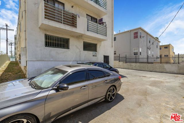 2769 San Marino Street, Los Angeles, CA 90006