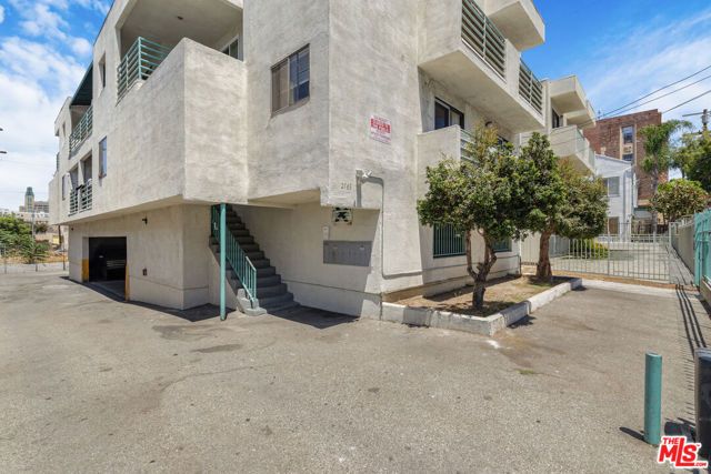 2769 San Marino Street, Los Angeles, CA 90006