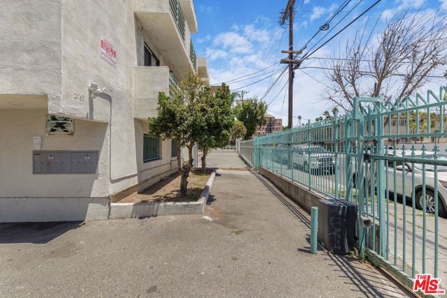 2769 San Marino Street, Los Angeles, CA 90006