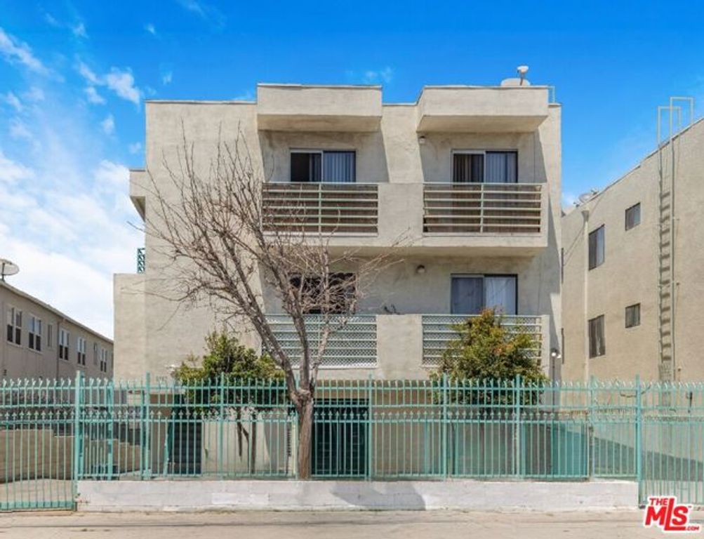 2769 San Marino Street, Los Angeles, CA 90006