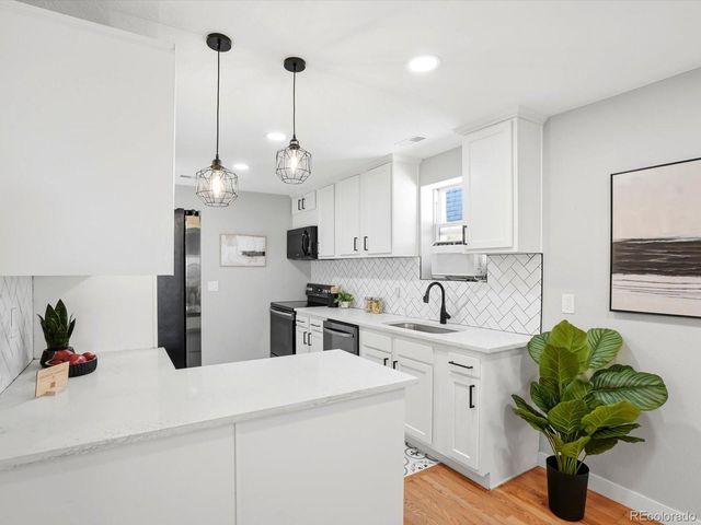 2555 N Clarkson Street, Denver, CO 80205