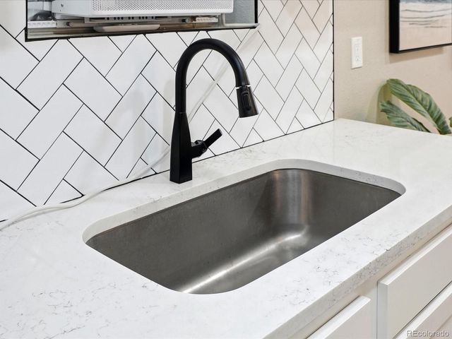 2555 N Clarkson Street, Denver, CO 80205